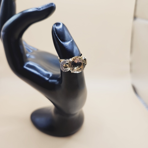 Ladies Ring - Picture 3 of 4